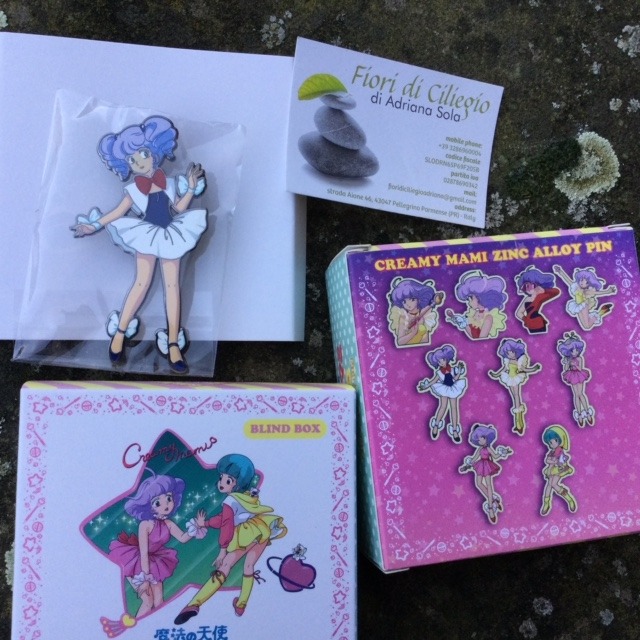 CREAMY MAMI PIN RED PAPILLON POP UP STORE HK