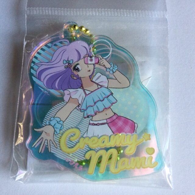 CREAMY MAMI ACRYLIC KEYCHAIN "MINI SKIRT" AKEMI TAKADA